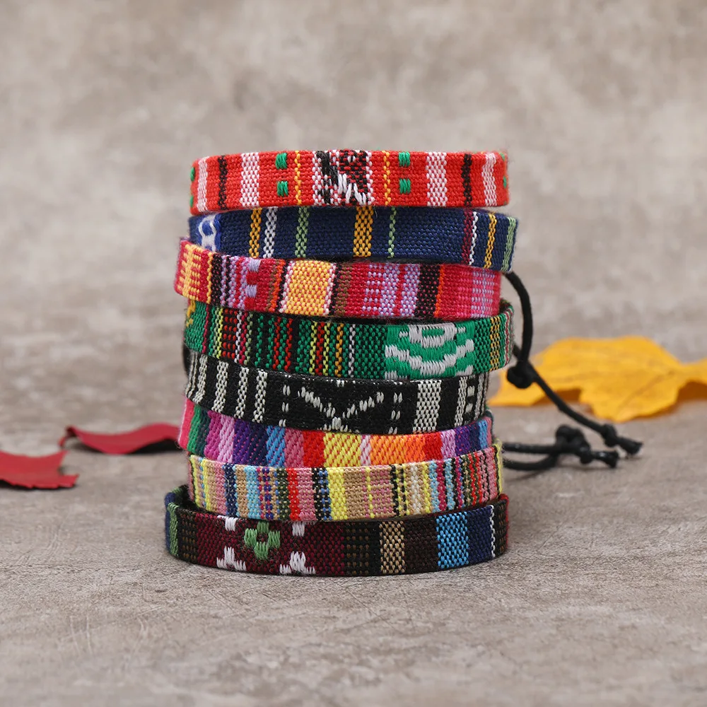 Women Accessories Nepal - Conjunto de pulseras coloridas de Nepal