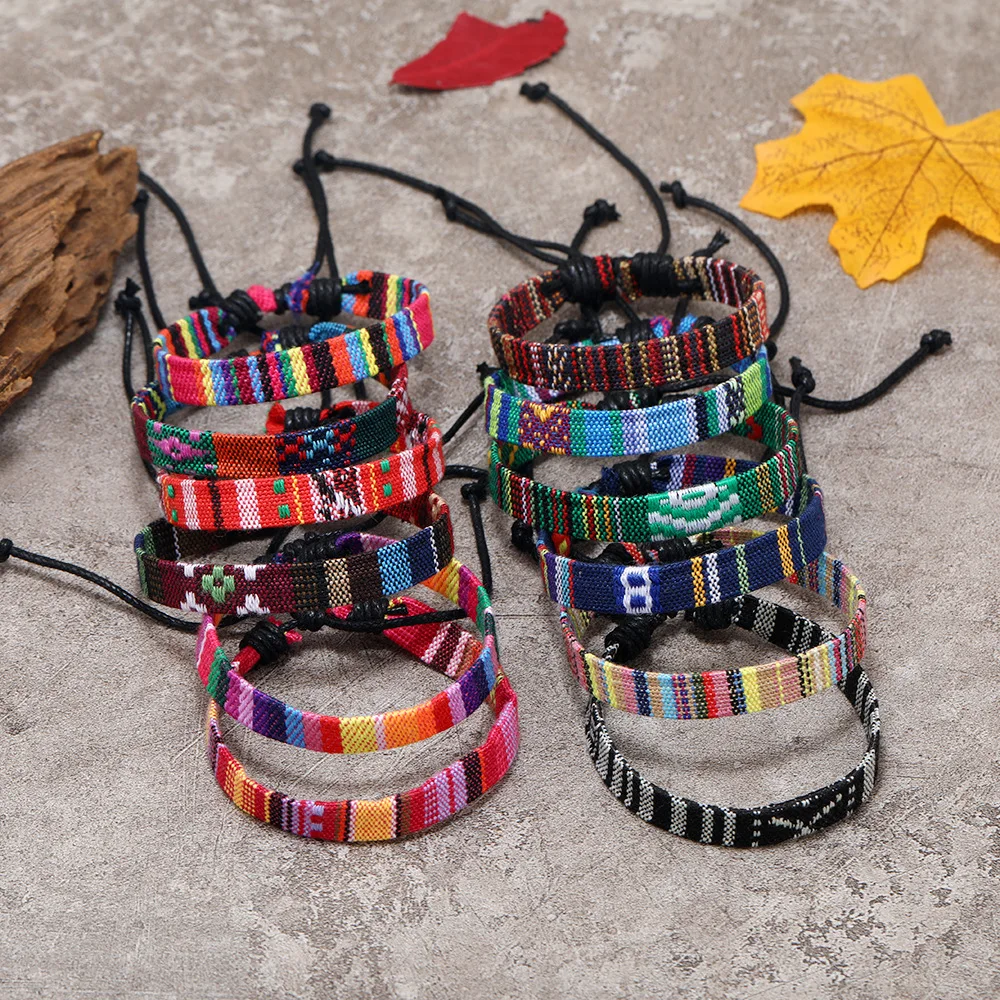 Conjunto de pulseras coloridas - Women Accessories Nepal reseña y precio