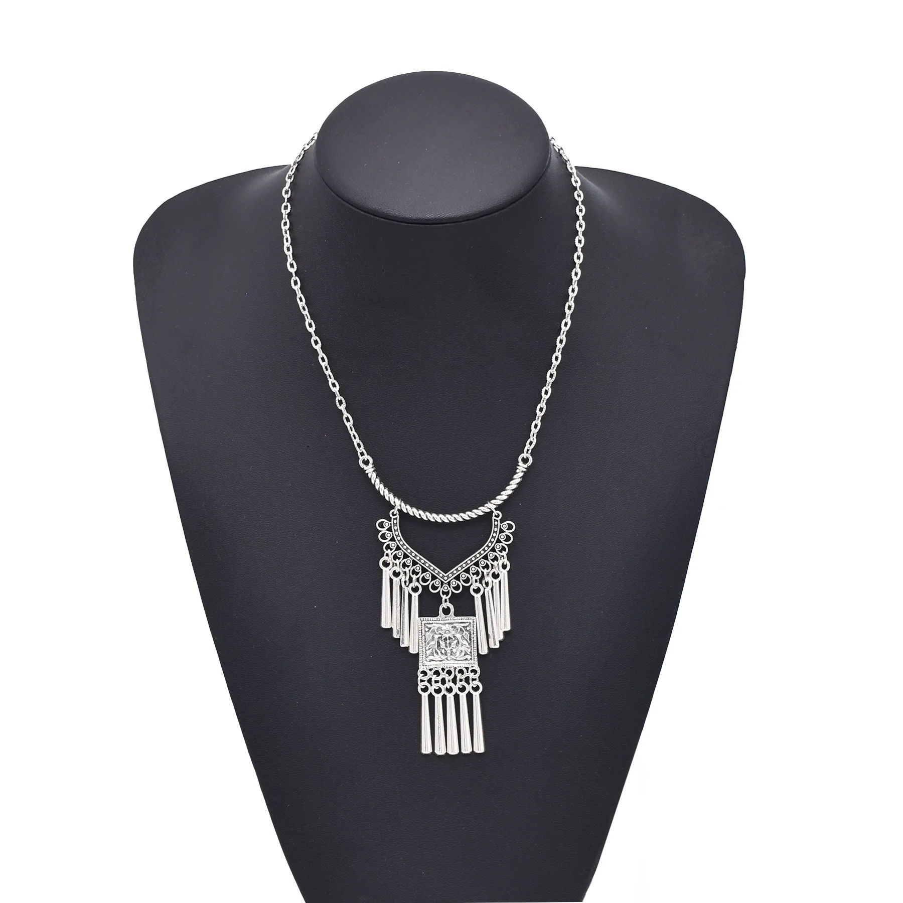 Collar con colgante de element - Women Accessories Nepal reseña y precio